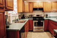 2-Bedroom Vacation Home in Hammondsport Near Keuka Lake