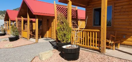 East Zion-Glendale Ranch Cabin 3