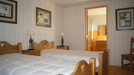 Luxurious log chalet in the city centre, south-facing, panoramic view Отели рядом с достопримечательностью «Station de Ski - Font Romeu Pyrénées 2000»