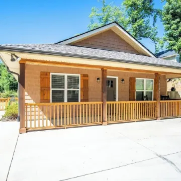 The Clemson Cottage - 3.6 mi. to Memorial Stadium