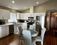 Waterfront 2 bed, 2 baths, 1364 sq ft, views of Mt Rainer, Seattle, and more.