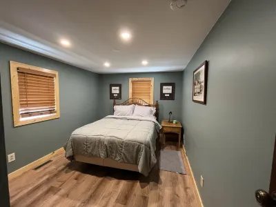 The Baldwin House- Newly Remodeled Hotels near Whispering Oaks Campground