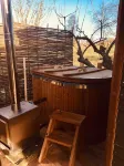 Daisy-a romantic logcabin hiding amongst the trees 데오달 글렌 주변 호텔