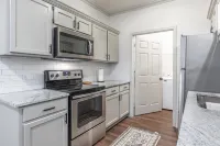 Delta Suite in Sleepy Hollow