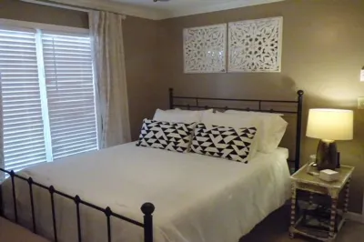 Sweet Stopover-5 star-DT Blowing Rock -walk to everything/3rd floor/balcony!