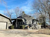 Geo Dome - Unique Urban Getaway – one of a kind!