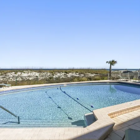 Jacksonville Beach Front Paradise-Close to Mayo