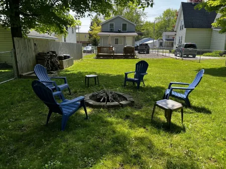 Updated & Clean Dog Friendly Cottage - Walk to Chautauqua Lake. Beautiful views!