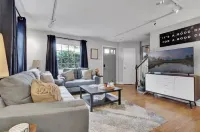 Great place to stay in Alexandria, close to Metro and free parking