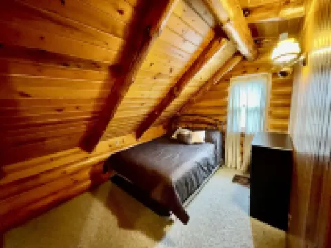 Clean Log Cabin in Trout Fishing mecca!!!!