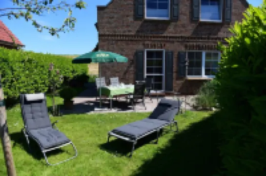 Fantastically beautiful living under thatch in 1a location of Greetsiel