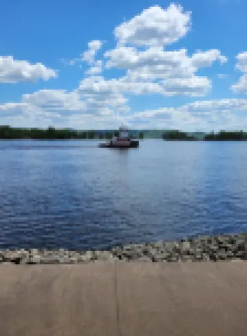 Pool 8 River House , A Couples' Retreat!