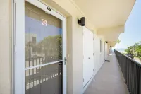Stunning Beachfront Condo, 2bd/2bath