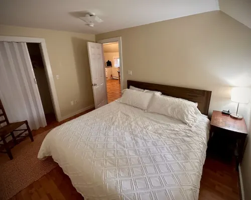 Cozy 1 king bed Apt Minutes to Okemo (Pet Friendly) Hotels in Cavendish