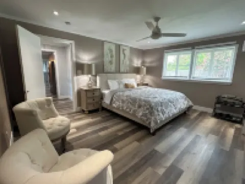 Luxury Modern Midtown Home - Tuscaloosa. Certain discounts apply!!!!