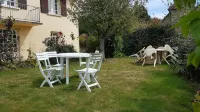 Furnished apartment in individual house any comfort with raised garden