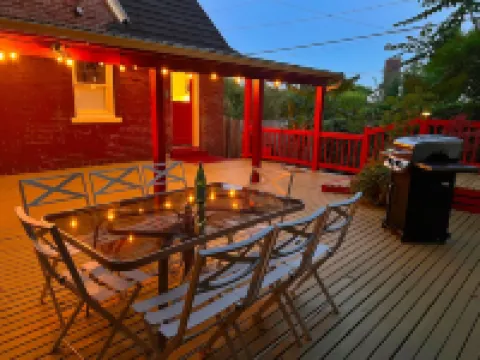 Ballard Brick Tudor • A/C • Dog-Friendly Hotels in ballard