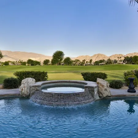 Upscale West Facing Yard-Big Pool-4 Bed / 4 Bath #068134