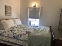 Adorable Guest Cabin In The Woods