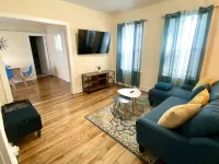 Cozy, 2 BR APt in Worcester Close to Downtown, Palladium, DCU center, Polar Park โรงแรมในวูสเตอร์