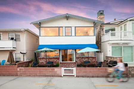 Dreamy Ocean Views - Newport Beach Balboa Pier Отели рядом с достопримечательностью «Newport Beach Pier»