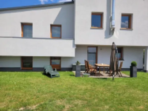 Vacation apartment on the edge of the forest with fantastic views Hotels in Hermeskeil