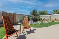 Near Old Town & ASU Campus Offering Heated Pool,Covered Gazebo,Yard Games & more