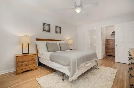 Newly Renovated 3bd/2ba condo located on True Blue Golf Club