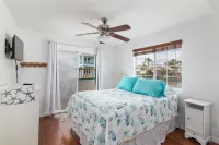 Walk to the beach-walkover is a few houses down