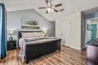 3 Bedroom Beach Townhouse17, one block to beach, Gulfport/Biloxi - 3 ดาว
