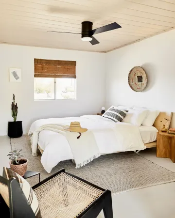 Casa Demesne + Container Pool + 10 Min to Joshua Tree National Park + Fire pit