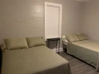 Cute Bungalow in NewRiver Gorge National Park(sleeps 6, pet friendly)