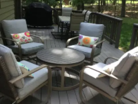 Centrally located retreat in Massanutten Resort. Hot tub and game room! Hotels in Massanutten