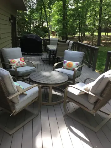 Centrally located retreat in Massanutten Resort. Hot tub and game room!