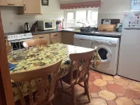 Cosy, comfortable, quiet location, close to Pembs coast path,