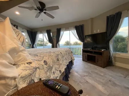 Exclusive at the Beach: Private Pool, Golf Cart, Avail Book Now!!