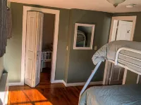 Comfy Cottage in Historic East Poultney Hotels in Poultney