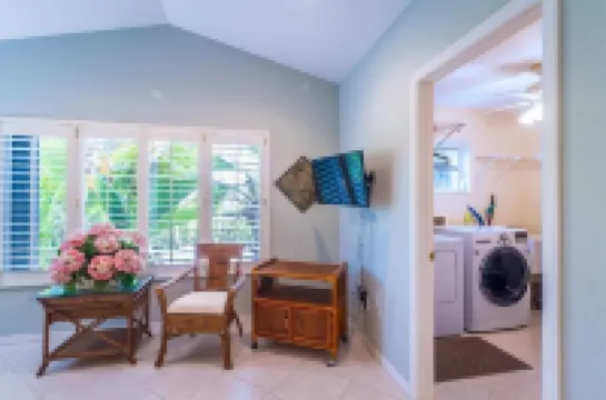 Key Colony Beach Paradise Hotels in Key Colony Beach