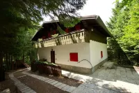 Chalet con giardino, terrazza e vista panoramica
