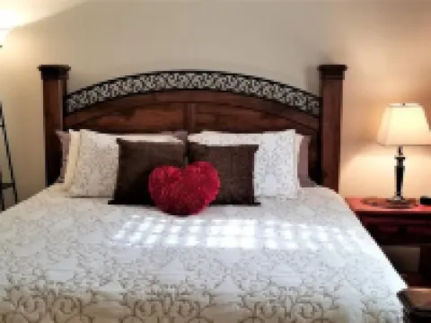 Downtown Alamosa 3 Bedroom 2 Bath Home Hotels in Alamosa