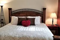 Downtown Alamosa 3 Bedroom 2 Bath Home Hotels in Alamosa