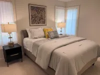 Beautiful Fully Remodeled House Located on Hazeltine National Golf Club. Hotels in Chaska