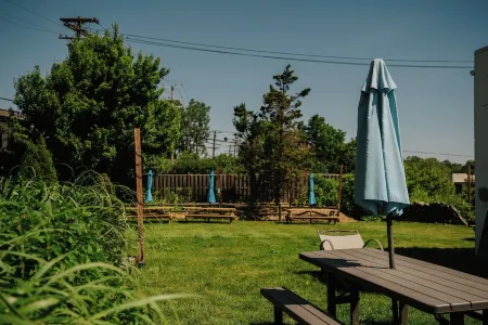 Westside House 2 Miles to Downtown and the Stadium