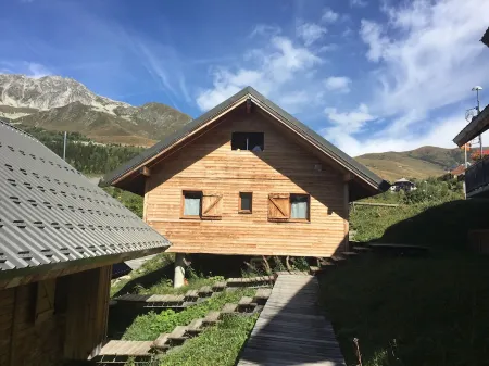 Independent chalet Col de la Madeleine in Saint-François / Valmorel
