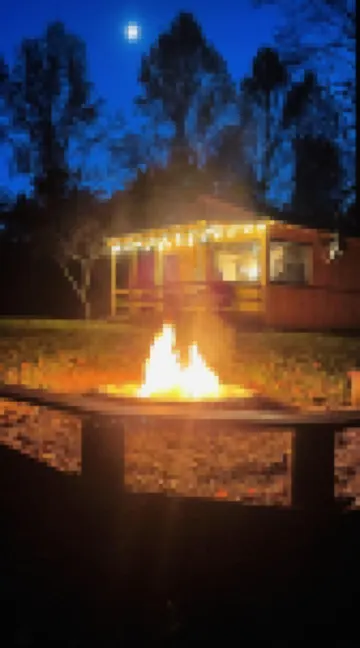 Cozy cabin in the Cherokee National Forest. Minutes from Hiwassee River.