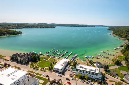 Awesome in Walloon Village