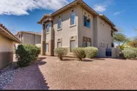 GORGEOUS MOUNTAIN  VIEWS FROM EVERY WINDOW AND DOG FRIENDLY, TOO