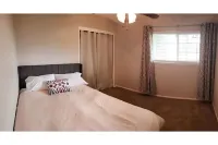 Spacious Ventura Home with yard 월마트 슈퍼센터 주변 호텔