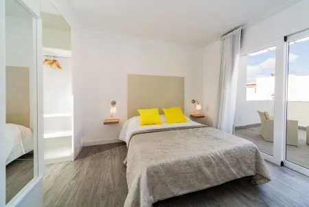 Carlotta's Sea-Cret '