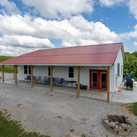 Comfort & Rest @Riley Farms, ❤ of the Bluegrass- 12 mins from Ark, w/Hot Tub